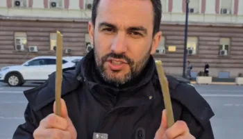 Adriatik Lapaj del me shkopinj në duar: Kështu do e thyej Edi Ramën…