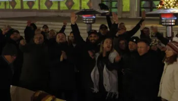 Adriatik Lapaj në protestë për rrëzimin e Edi Ramës, policia në gatishmëri, ja rrugët që bllokohen