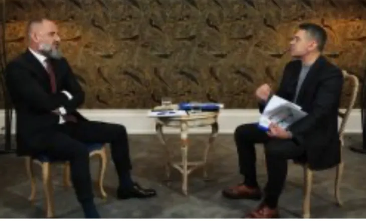 Aeroporti i Vlorës/ Ahmetaj: Janë ndarë edhe dyqanet, ka pagesa të padeklaruara