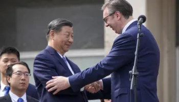 Afrimi me Kinën, Serbia po shkon drejt “vetëvrasjes politike”, pse vizita e Vuçiçit në Pekin mund të jetë e rrezikshme