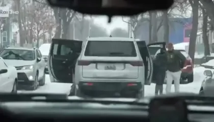 Agjentët e ICE kërcënojnë gazetarët e RAI në Minneapolis: Do thyejmë xhamin