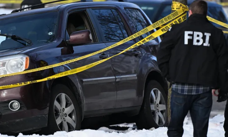 Agjenti i emigracionit vret një grua në Minneapolis, kryebashkiaku: Akt i pamatur, largohuni nga qyteti