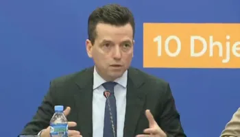 Agron Shehaj del hapur kundër Berishës: Nuk më kanë votuar që të ulem me partitë e vjetra!