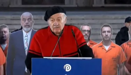 “Ai nuk mund të quhet njeri,urren kombin e vet”,demokrati shpërthen në mallkime ndaj Ramës: E shoftë zoti atje ku është