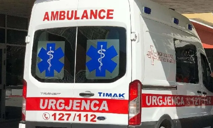 Aksident i dyfishtë në aksin Elbasan-Peqin, 2 të lënduar