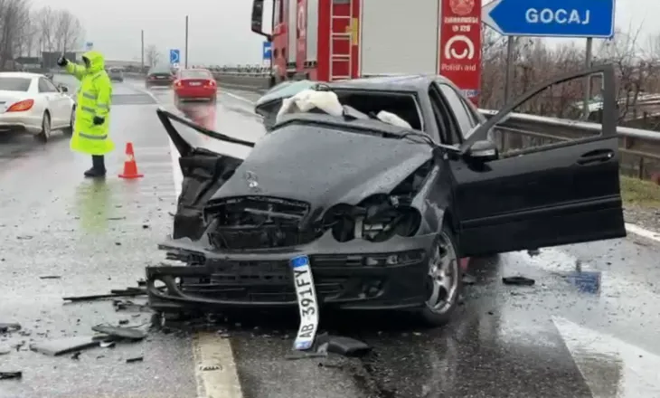 Aksident i rëndë në aksin rrugor Lezhë-Shkodër, dy të vdekur dhe katër të plagosur mes tyre fëmijë