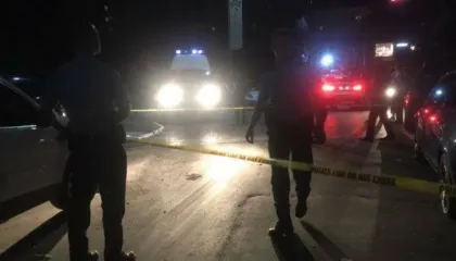 Aksident i rëndë në Fier, “Benzi” përplas çiftin e bashkëshortëve