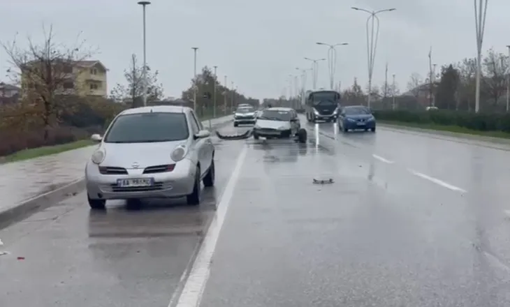 Aksident me vdekje në Belsh, 20-vjeçari përplas me makinë të moshuarën