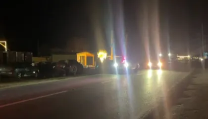 Aksident në aksin Lezhë-Milot, përplasen disa makina, transportohet në spital një grua shtatzënë