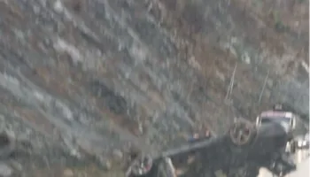 Aksident në aksin Librazhd–Elbasan, përmbyset automjeti, dy të plagosur në “Kthesën e Murrashit”