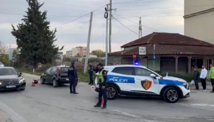 Aksident në Milot, përplasen dy automjete, mbeten të plagosur katër persona