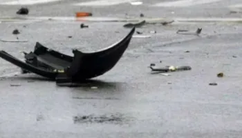 Aksident në Peqin, dy automjete përplasen me njëra-tjetrën, 3 persona të lënduar rëndë