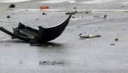 Aksident në Peqin, dy automjete përplasen me njëra-tjetrën, 3 persona të lënduar rëndë