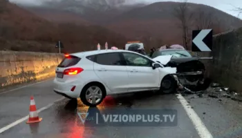 Aksident në rrugën e Arbrit, plagosen dy persona, njëri niset drejt Tiranës