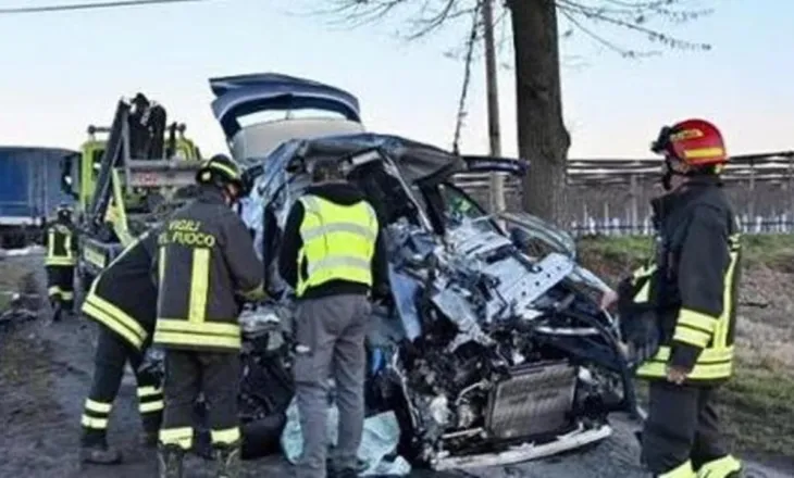 Aksident tragjik në Itali/ Makina përplaset me kamionin, humbin jetën dy 20-vjeçarë shqiptarë, plagoset një grua