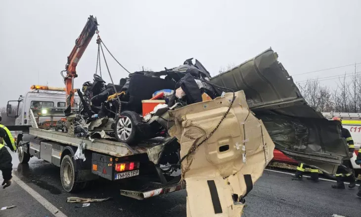 Aksident tragjik në Rumani, humbin jetën 7 tifozë grekë të PAOK (PAMJE TË RËNDA)