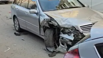 Aksident zinxhir në Vlorë, benzi përplas 5 automjete të tjera