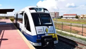 Aksidenti i tretë hekurudhor në Spanjë brenda javës, treni përplaset me një vinç