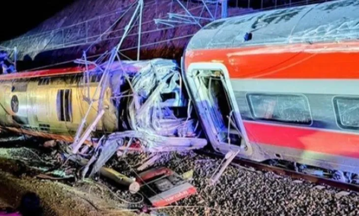 Aksidenti tragjik hekurudhor ku mbetën dhjetëra të vdekur, Spanja shpall tre ditë zie kombëtare