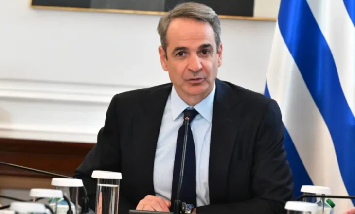 Aksidenti tragjik  i tifozëve, reagon kryeministri grek: Tronditëse, ofrojmë mbështetjen e plotë