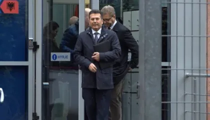 Akt-ekspertimi i shënimit “për Shkëlzenin”/ Gjykata e Posaçme rrëzon kërkesën e Fatmir Mediut