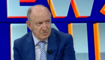 Amerika “rrëmben” deputetët e rinj/ Leka: Berisha e ka ulur figurën e tij. Të rinjtë, të zhveshur nga ‘Berishizmi’