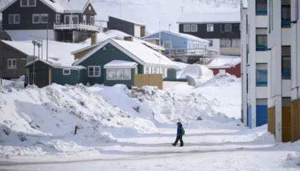Analiza nga CNN: Ja çfarë ndodhi herën e fundit që SHBA-të u përpoqën të blinin Groelandën