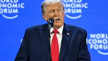 Aneksimi i Groenlandës, Trump këmbëngul: Nuk do përdorim forcë për ta marrë, por…