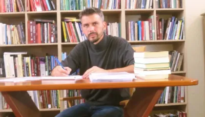 Ankesa e Fatmir Pjetrit, nuk më lejojnë të botoj librin. Nisin kontrollet në burgun e Burrelit si doli audioregjistrimi në instagram