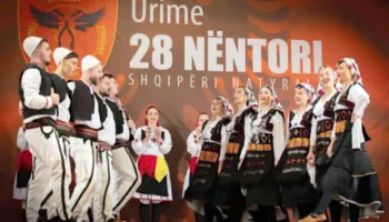 Ansambli “Trojet”, ruajtës i identitetit shqiptar  