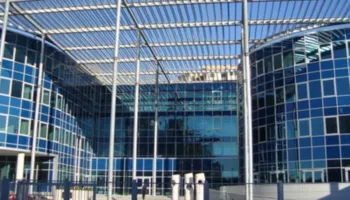 Apeli shpëton nga burgu 5 ish-zyrtarë të Bashkisë Tiranë