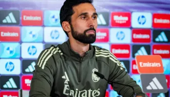 Arbeloa, trajneri i ri i Real Madridit. Ish-i i Barçës e kritikon: Nuk arrin as te qafa e Xabi Alonso