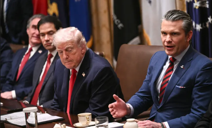 Armët bërthamore të Iranit, Hegseth: Ushtria e SHBA-së e gatshme të zbatojë çdo vendim të Trumpit