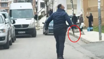 Arratisja e Altin Ndocit nga spitali i Durrësit! Ja momenti ku polici i Burgjeve e ndjek me pistoletë në dorë