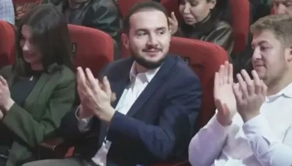 “As bora, as shiu nuk e pengon këtë vullkan”/ Salianji ndez sallën në Korçë