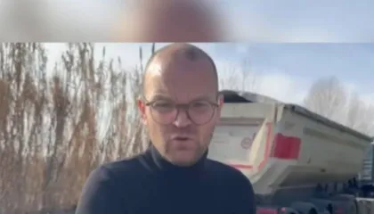 “Asnjë investim”/ Denoncon Kalaja: Rruga katastrofë prej kohësh, kanë plasur ujrat