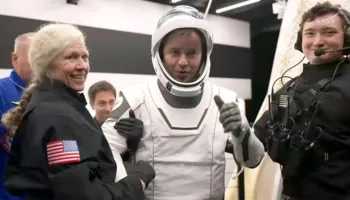 Astronautët e Stacionit Ndërkombëtar të Hapësirës kthehen në Tokë pas kthimit të parë emergjent