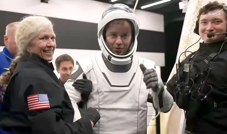 Astronautët e Stacionit Ndërkombëtar të Hapësirës kthehen në Tokë pas kthimit të parë emergjent