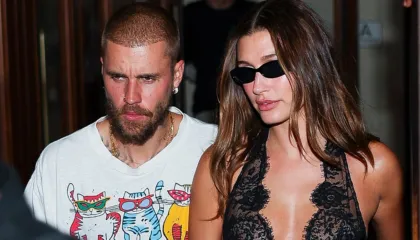 “Ata ishin bashkë…”/ Hailey dhe Justin festojnë 10 vite bashkë, fansat përmendin Selena Gomez