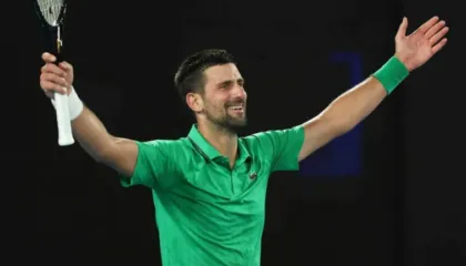 Australian Open/ Rikthehet Djokoviç, serbi fiton me përmbysje ndaj Sinner, në finale sfidon Alcaraz