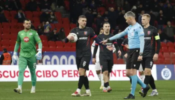 Balaj dhe Kallaku nderojnë Vllzaninë, fitore e madhe ndaj Dinamos