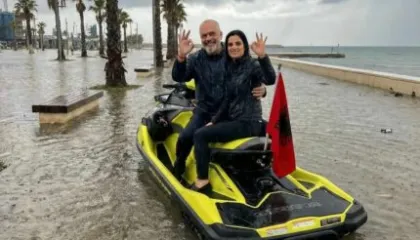 “Balluku mban me thonjtë e pisët imunitetin e Ramës”,Blushi i ashpër:Qytetet që nxorrën kryeministrin deputet, sot po..