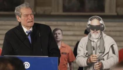 Balluku në Kuvend/ Berisha: Hajdutja më e madhe, u dërgua në Kuvend nga Rama për të provokuar