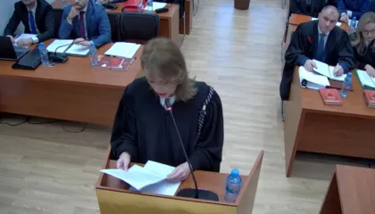 Balluku/ Seanca në Kushtetuese, Qeveria: Pezullimi antikushtetues. Vendimi i njëanshëm