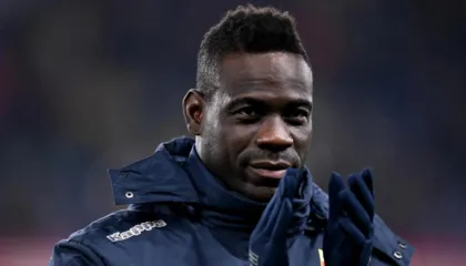 Balotelli nuk e ka mbyllur ende me futbollin, gjen zyrtarisht ekipin e ri. Iu bashkohet “yjeve” që janë në prag pensionimi