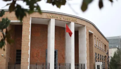 Banka e Shqipërisë, ul më tej normat e interesit për kreditë konsumatore/ Për vlerat deri 200 mijë lekë, interesi…
