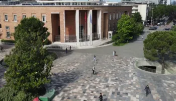 “Banka e zhvillimit, burim rreziku fiskal”, FMN: Duhet kuadër i fortë qeverisje, ekspertët: Të ndiqet shembulli i vendeve të tjera