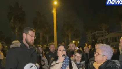 Banorët e Durrësit në protestë/ Kuçana: Në bashki vepron grup i strukturuar kriminal, SPAK ta hetojë Emirjana Sakon