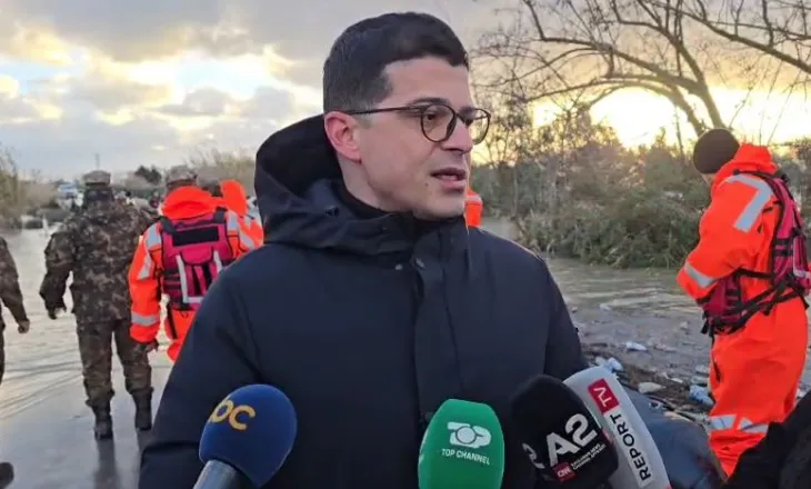 “Banorët e Ferrasit edhe Fitores janë evakuuar”/ Vengu: Vazhdojmë edhe në zona të tjera përgjatë grykëderdhjes së Vjosës