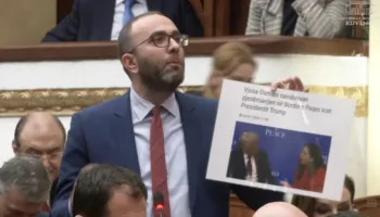 Bardhi pyet Peleshin: Pse lideri juaj global nuk firmosi “Bordin e Paqes” në Davos?